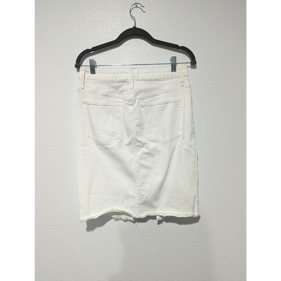 Madewell Stretch Denim Pegged Skirt in Tile White: Cutout Edition - Picture 8 of 11